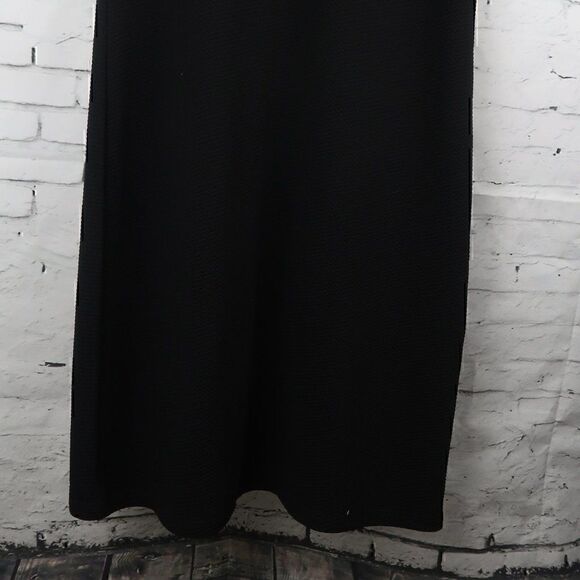 SLINKY BRAND BLACK & WHITE COLORBLOCK ROUND NECK RUFFLE SLEEVE SHIFT DRESS - Picture 5 of 6